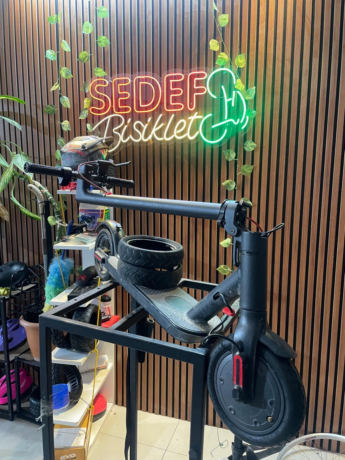 Scooter batarya ve akü hücre yenileme servisi